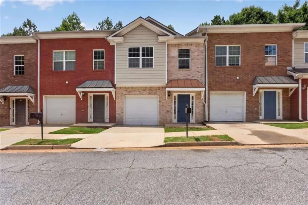 5019 Lower Elm Street South Fulton, GA 30349