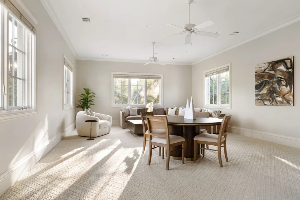 10617 Bridge Hollow Court Dallas, TX 75229