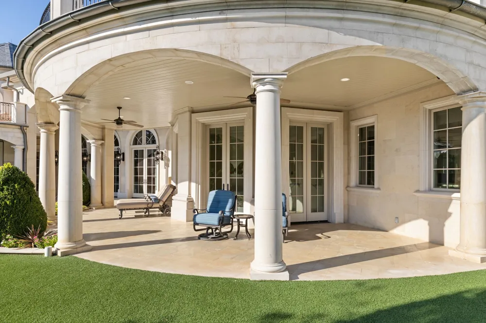 10617 Bridge Hollow Court Dallas, TX 75229