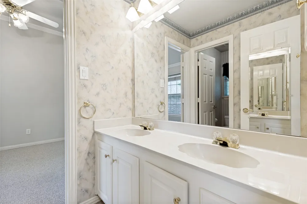 122 Ridgewood Drive Coppell, TX 75019