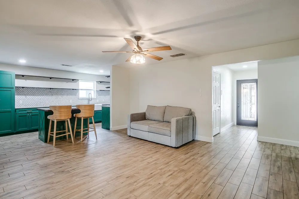 6709 Summit Ridge Drive Watauga, TX 76148