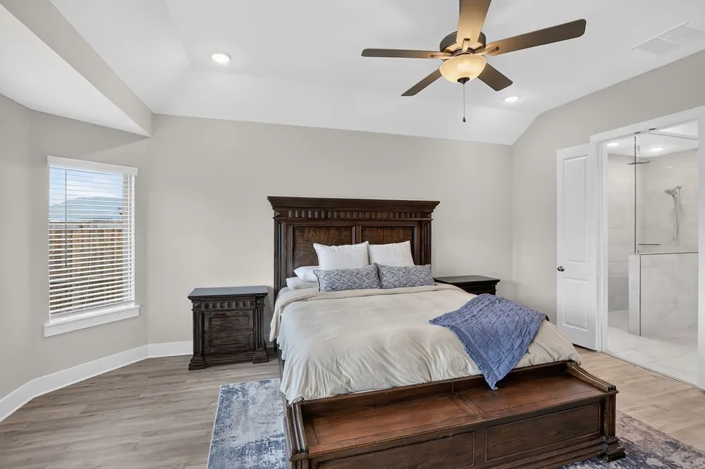 2405 Hitchford Street Midlothian, TX 76065
