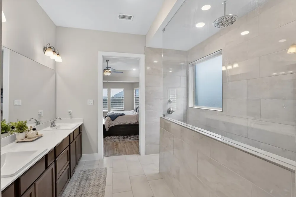 2405 Hitchford Street Midlothian, TX 76065