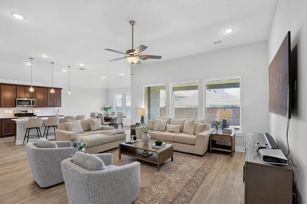 2405 Hitchford Street Midlothian, TX 76065