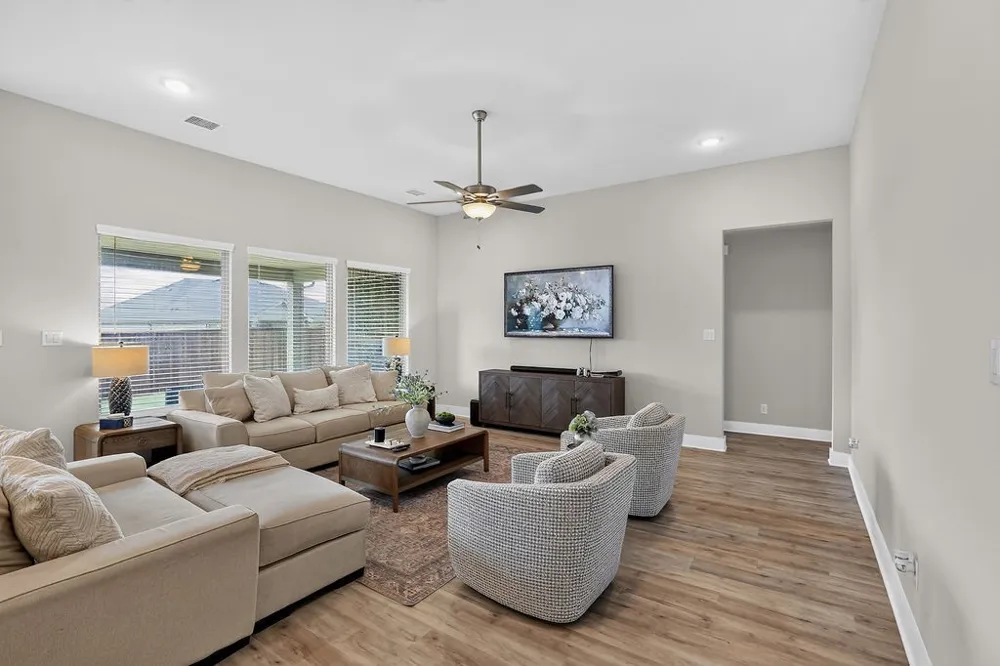 2405 Hitchford Street Midlothian, TX 76065