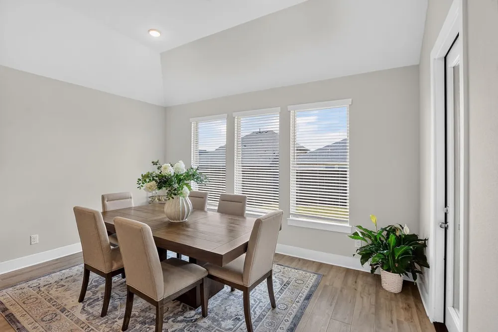 2405 Hitchford Street Midlothian, TX 76065