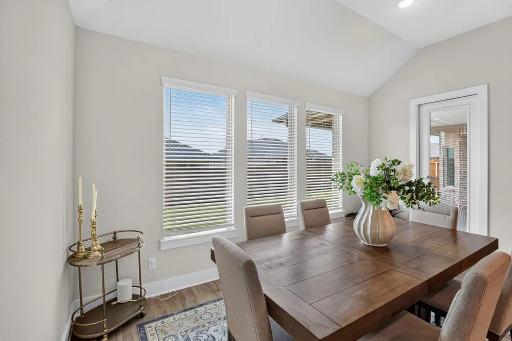 2405 Hitchford Street Midlothian, TX 76065