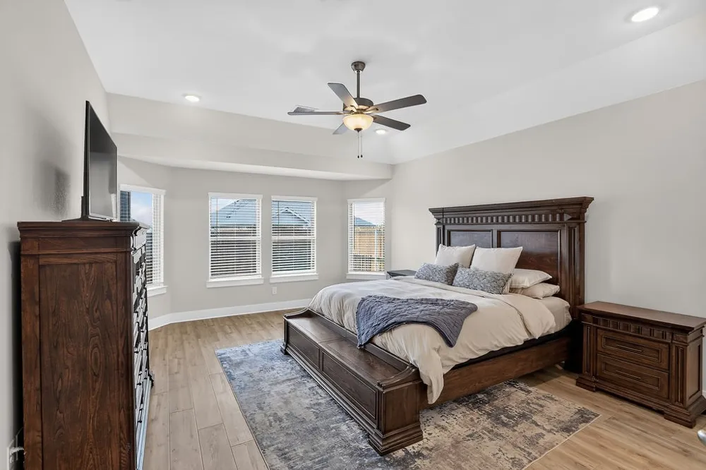 2405 Hitchford Street Midlothian, TX 76065