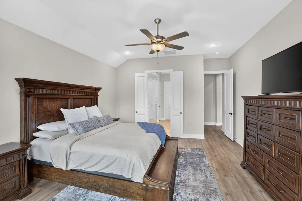2405 Hitchford Street Midlothian, TX 76065