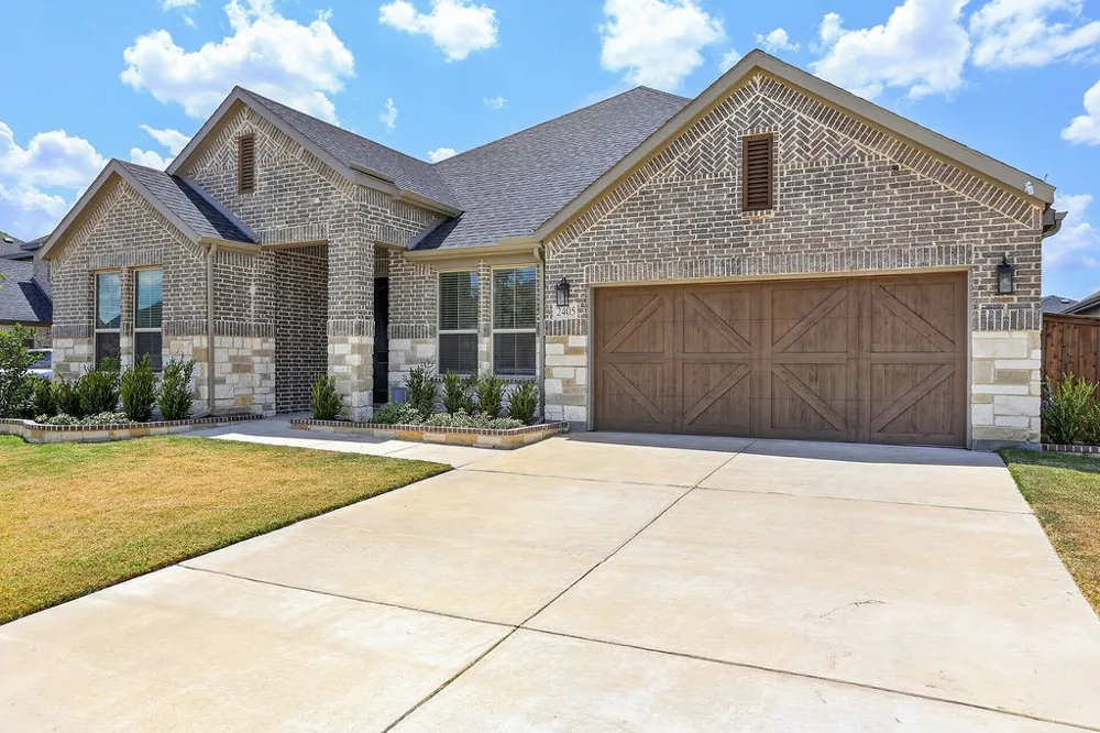2405 Hitchford Street Midlothian, TX 76065
