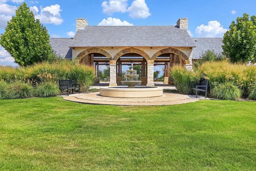 2405 Hitchford Street Midlothian, TX 76065