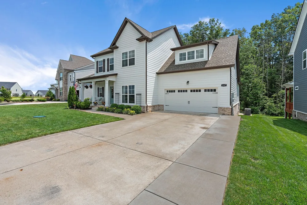 1327 Batbriar Rd Murfreesboro, TN 37128