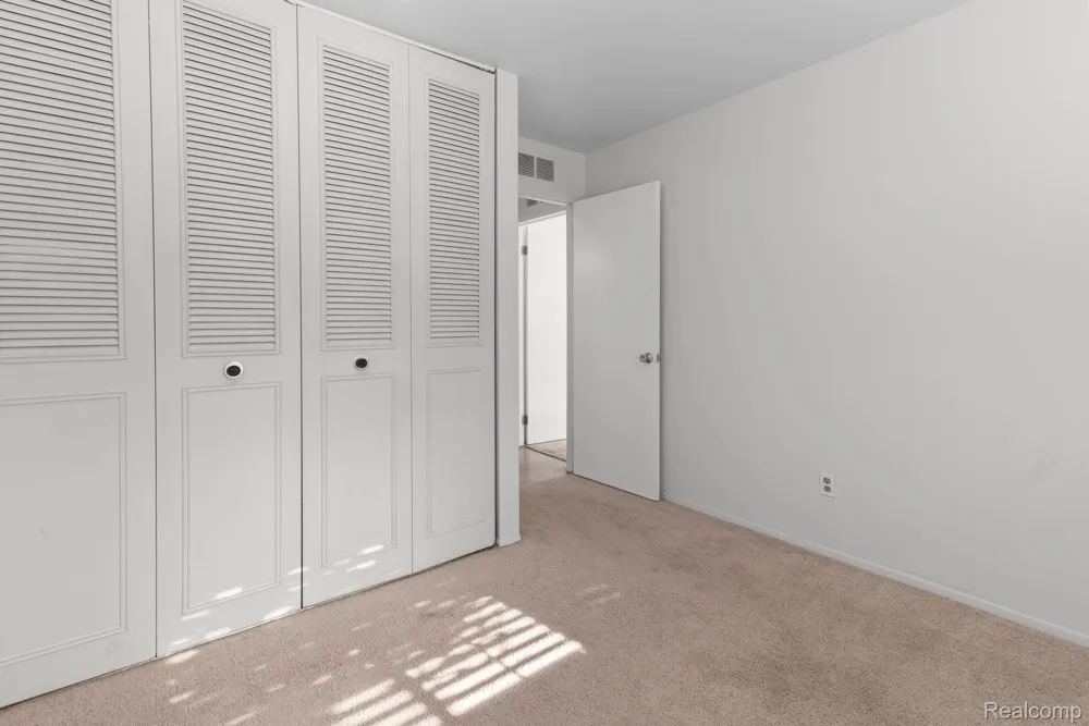 424 Baldwin Avenue #81 Rochester City, MI 48307