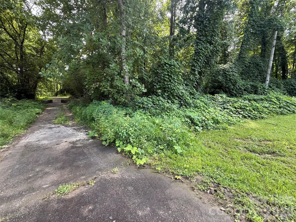 TBD Commercial Court NE Lenoir, NC 28645