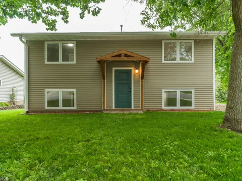 1208 Crestview Road