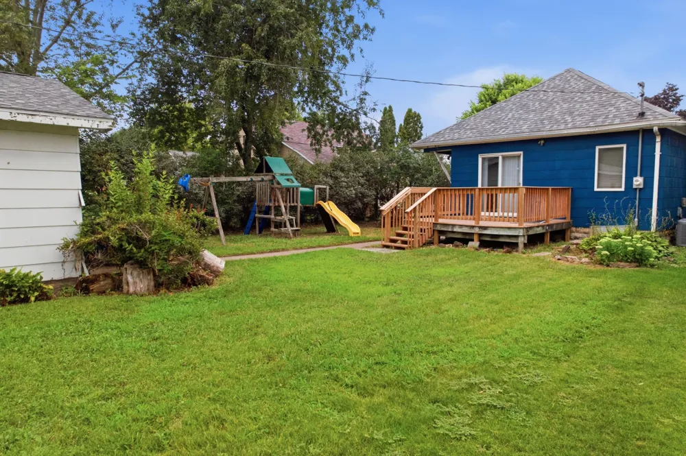 419 E Broadway Street Winona, MN 55987