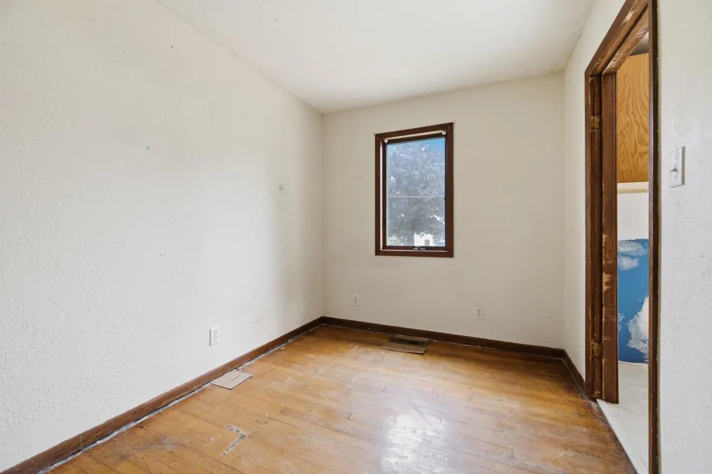 419 E Broadway Street Winona, MN 55987