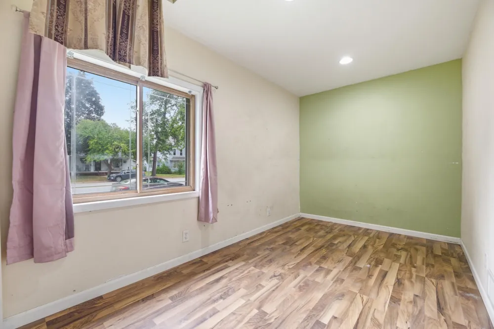 419 E Broadway Street Winona, MN 55987