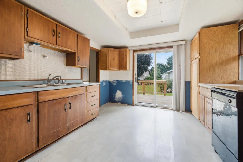 419 E Broadway Street Winona, MN 55987