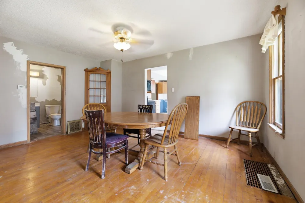 419 E Broadway Street Winona, MN 55987