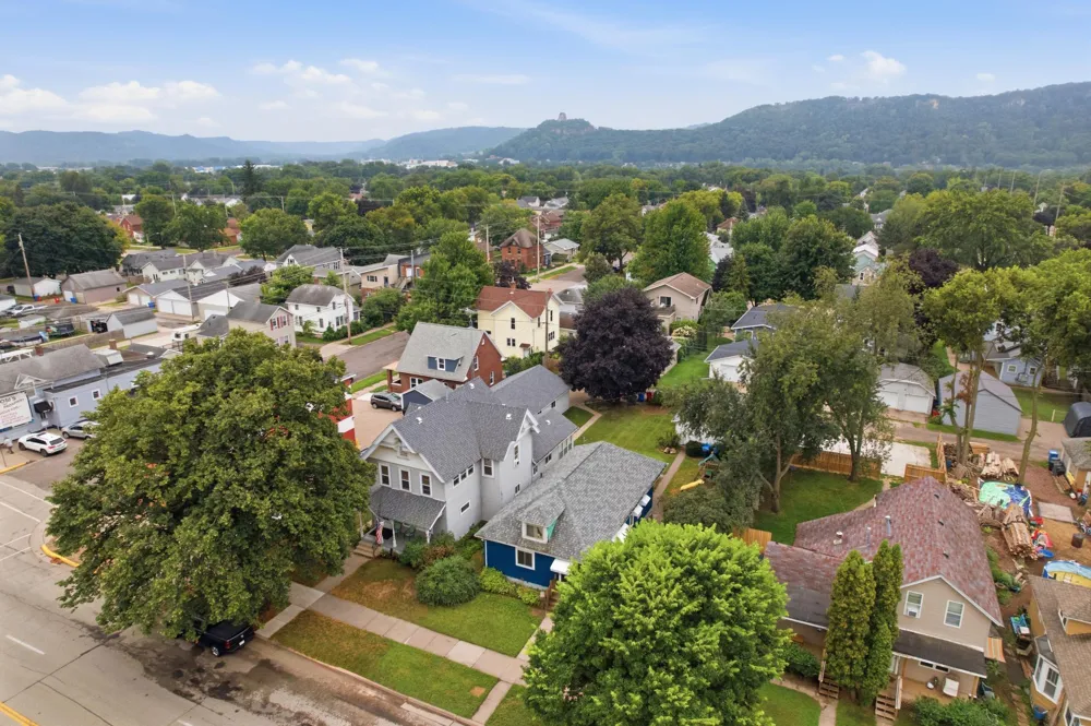 419 E Broadway Street Winona, MN 55987