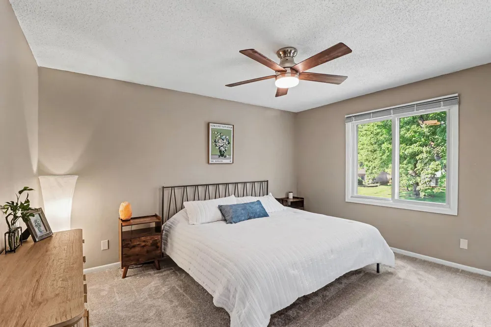 5675 W 137th Street Savage, MN 55378