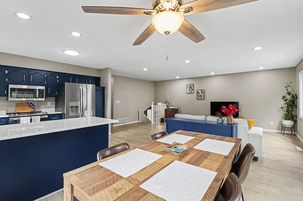 5675 W 137th Street Savage, MN 55378