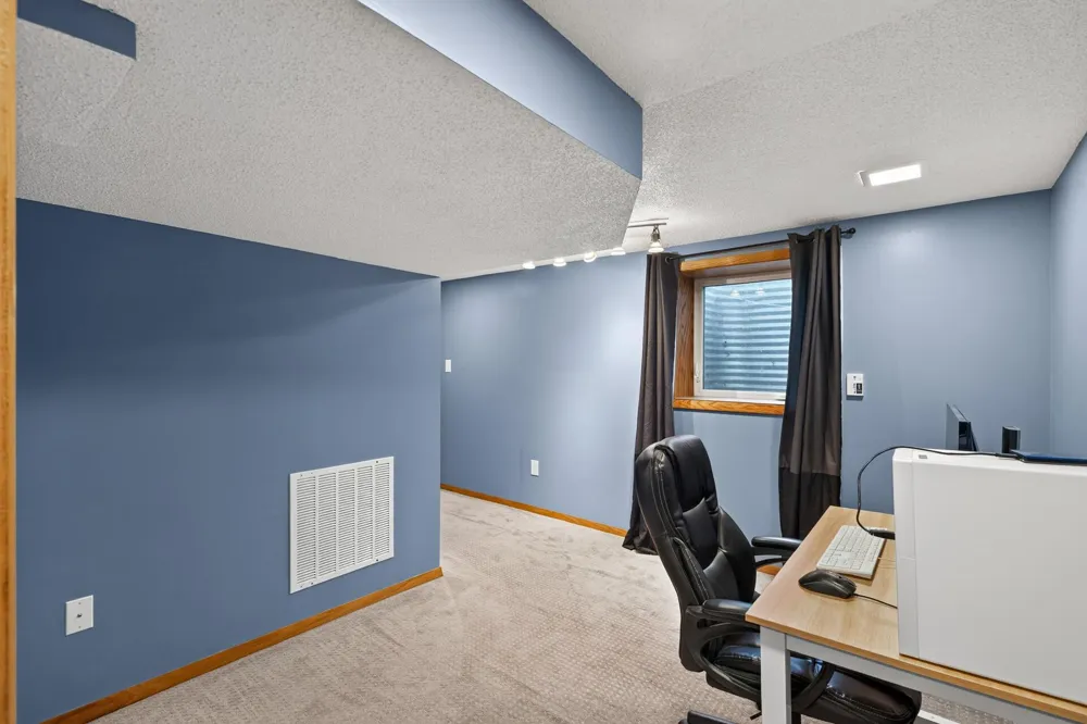 3301 69th Street E Inver Grove Heights, MN 55076