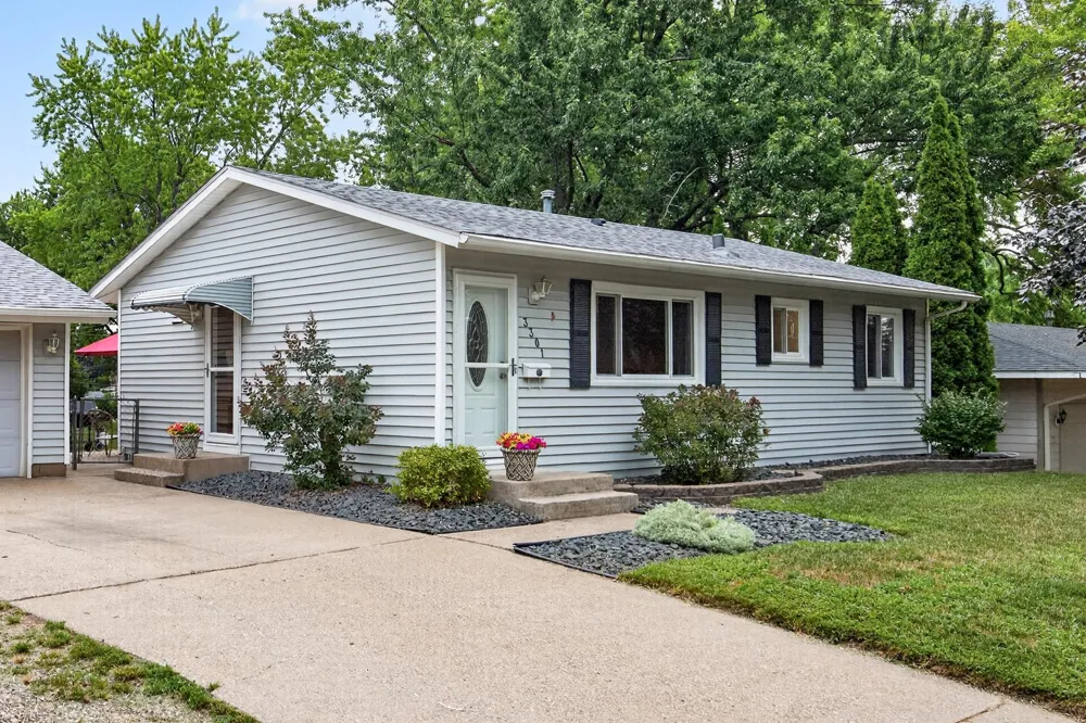 3301 69th Street E Inver Grove Heights, MN 55076