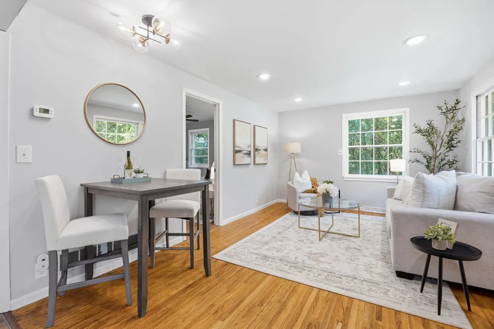 985 Sunnyfield Road Minnetrista, MN 55364