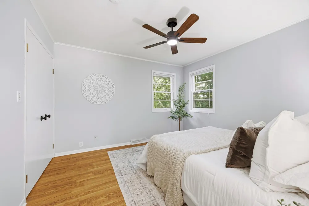 985 Sunnyfield Road Minnetrista, MN 55364