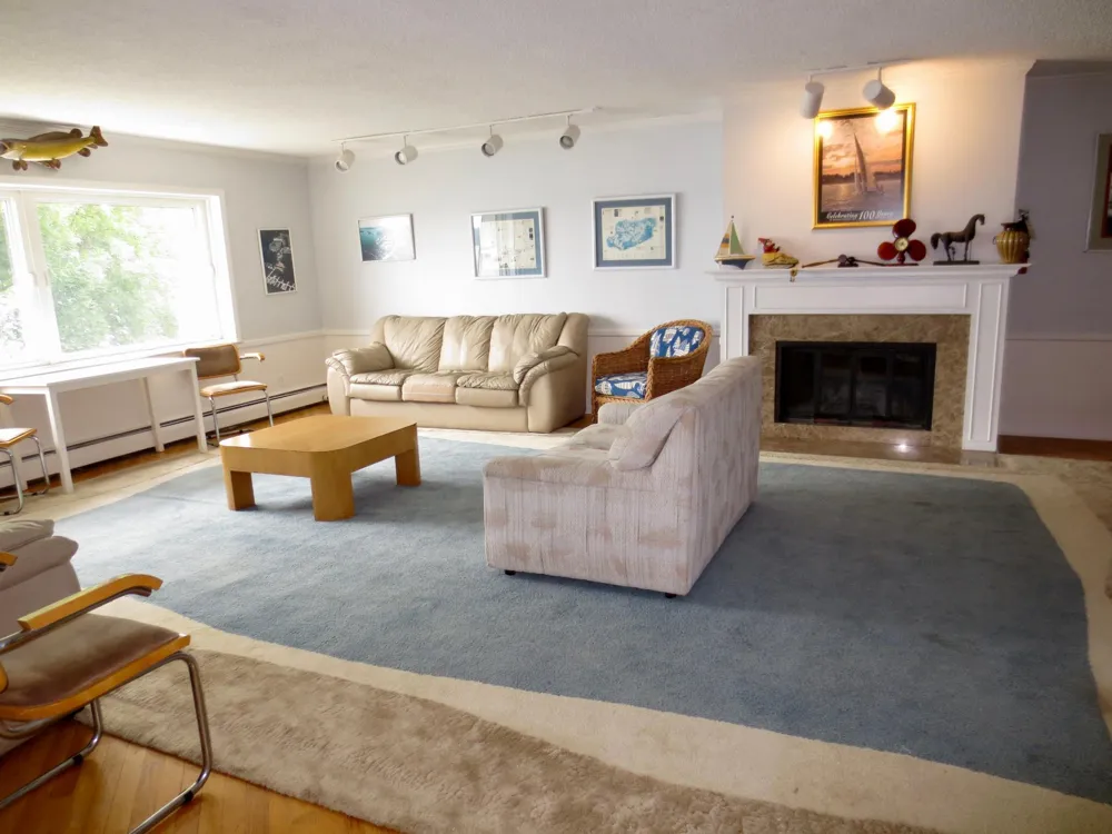 4371 Wilshire Boulevard #303 Mound, MN 55364