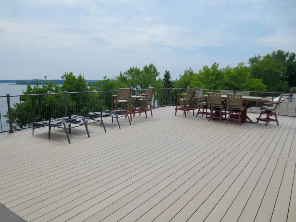 4371 Wilshire Boulevard #303 Mound, MN 55364