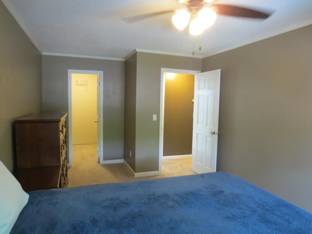 4371 Wilshire Boulevard #303 Mound, MN 55364