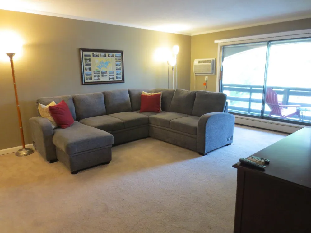 4371 Wilshire Boulevard #303 Mound, MN 55364