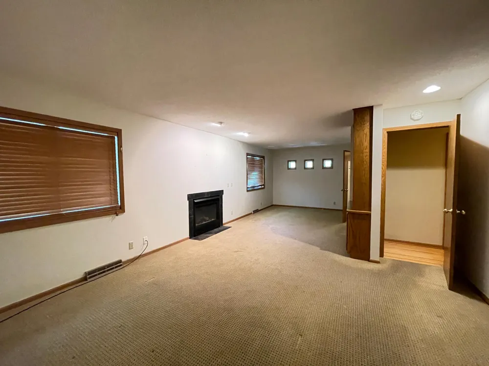 13701 Wood Lane Minnetonka, MN 55305