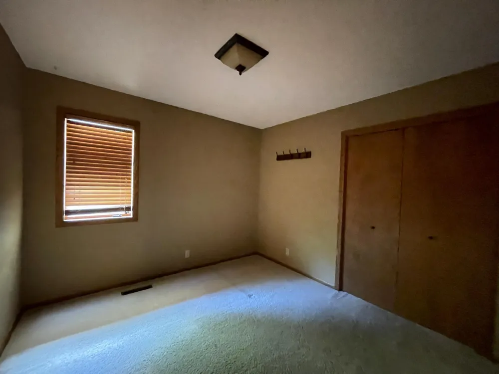 13701 Wood Lane Minnetonka, MN 55305