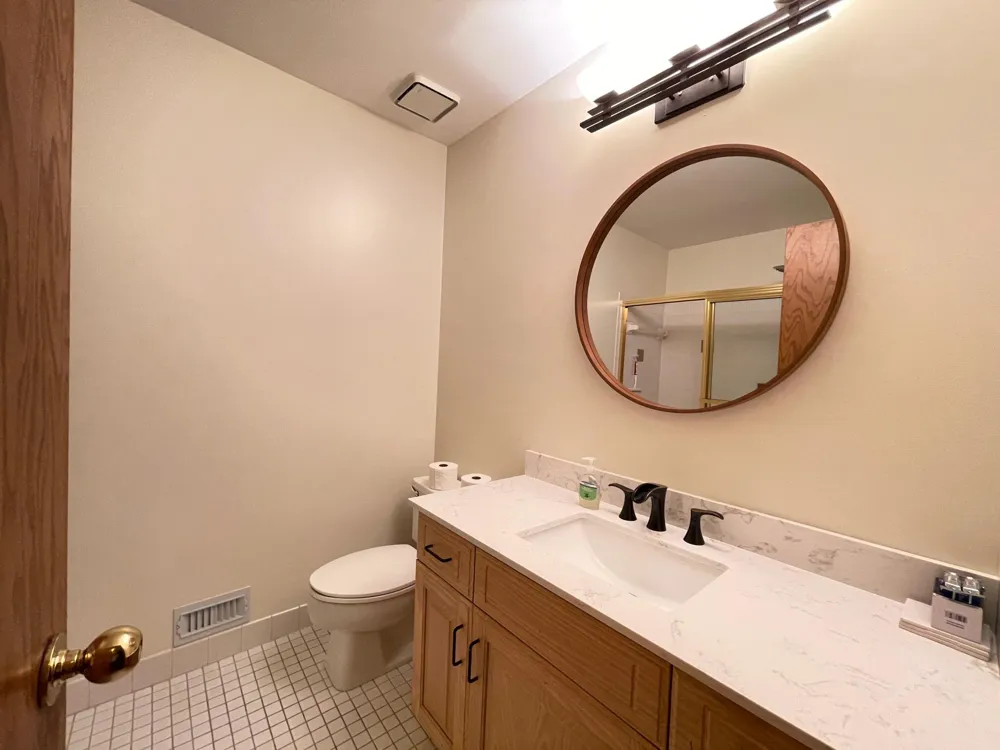 13701 Wood Lane Minnetonka, MN 55305