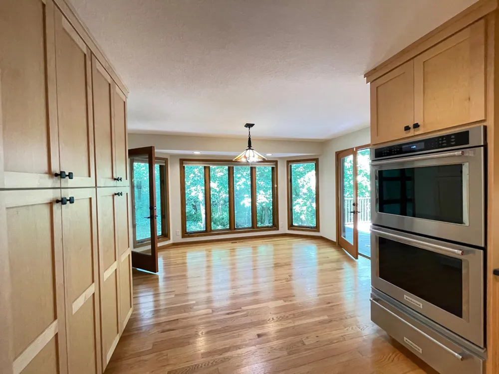 13701 Wood Lane Minnetonka, MN 55305