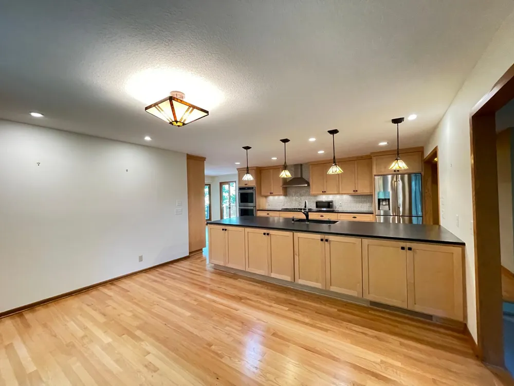 13701 Wood Lane Minnetonka, MN 55305