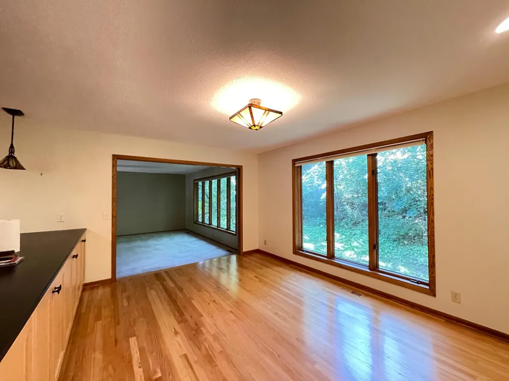 13701 Wood Lane Minnetonka, MN 55305