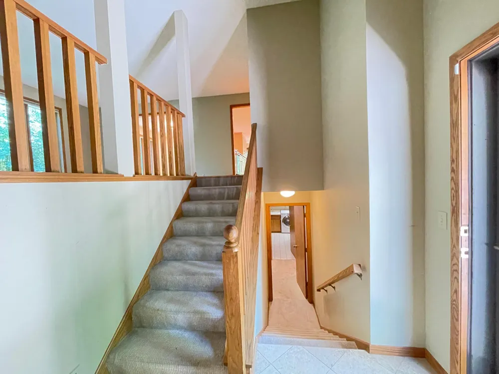 13701 Wood Lane Minnetonka, MN 55305