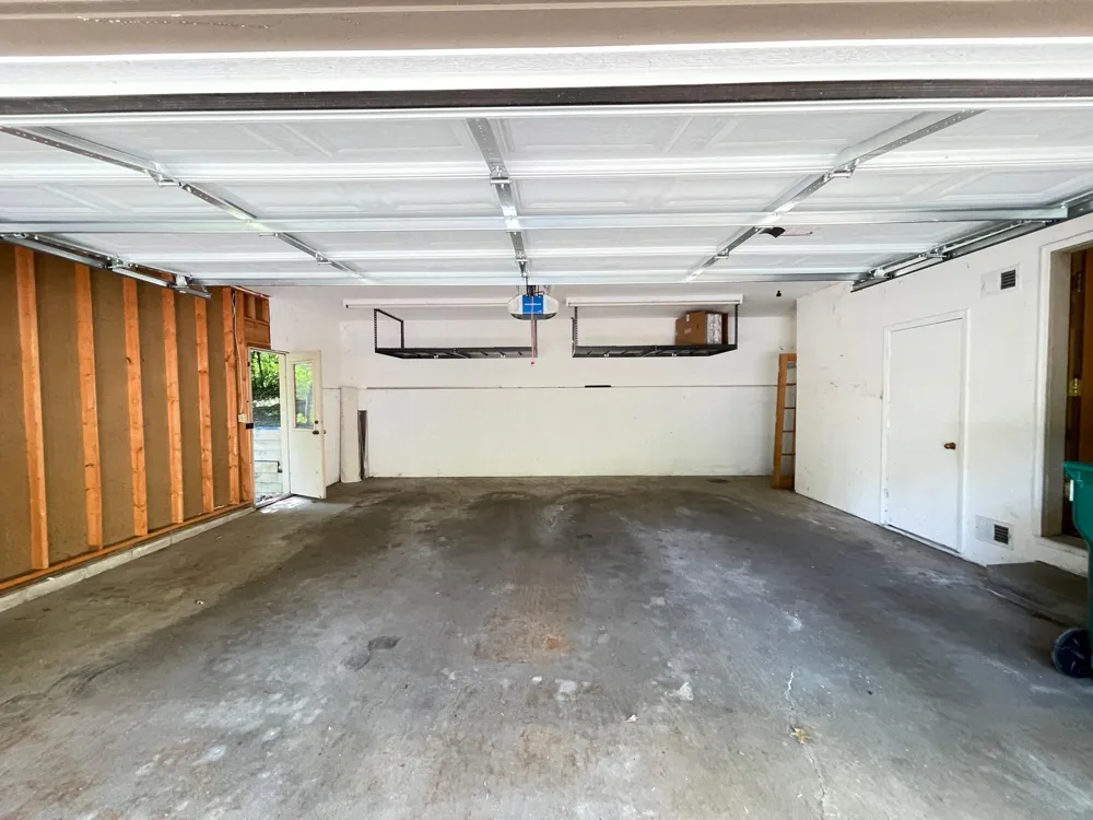 13701 Wood Lane Minnetonka, MN 55305