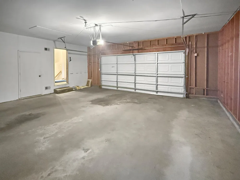 13701 Wood Lane Minnetonka, MN 55305