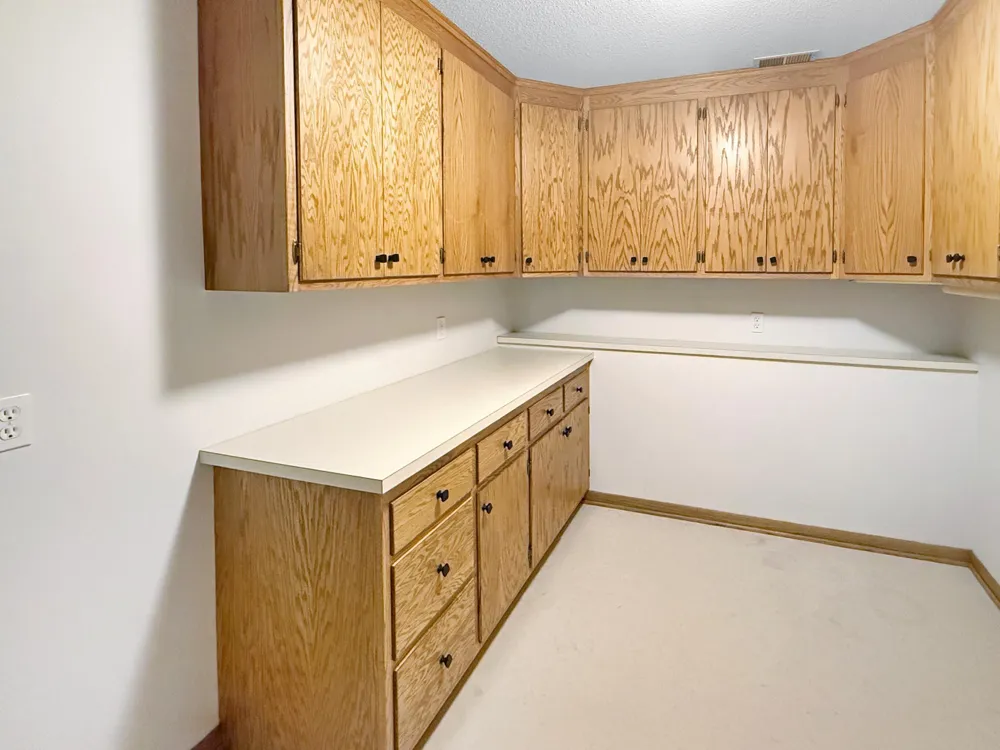13701 Wood Lane Minnetonka, MN 55305