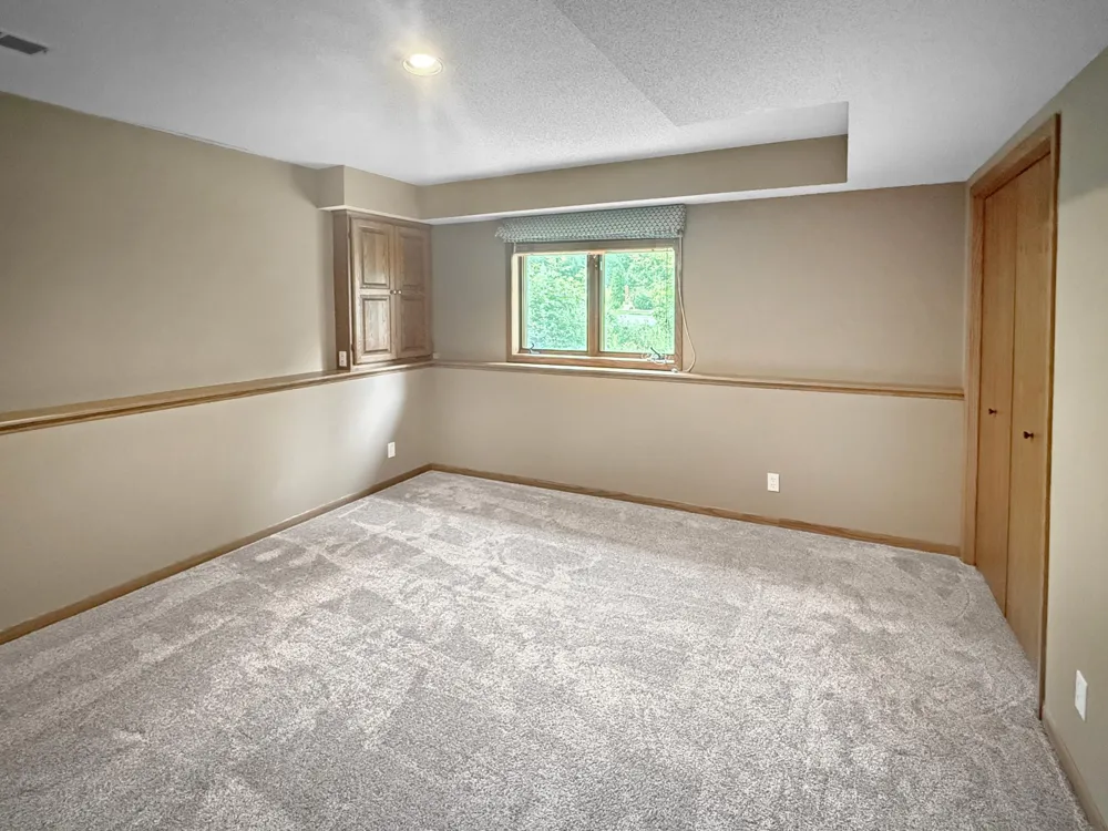 13701 Wood Lane Minnetonka, MN 55305