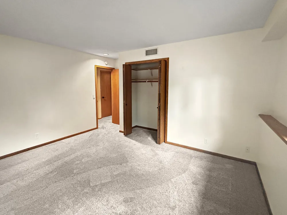 13701 Wood Lane Minnetonka, MN 55305