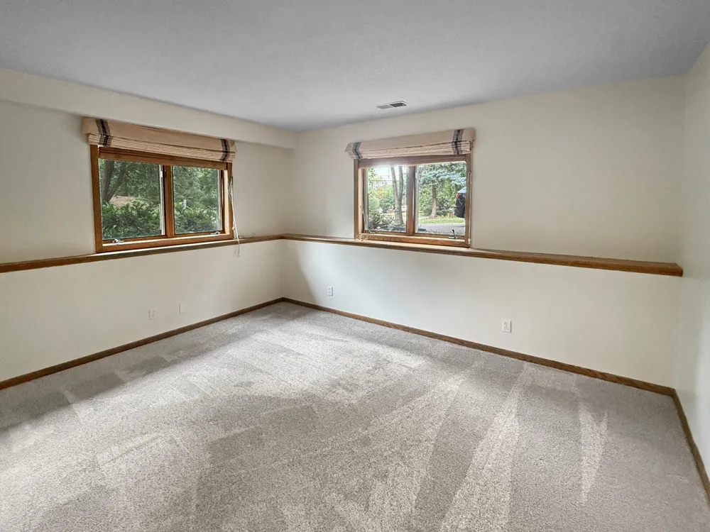 13701 Wood Lane Minnetonka, MN 55305