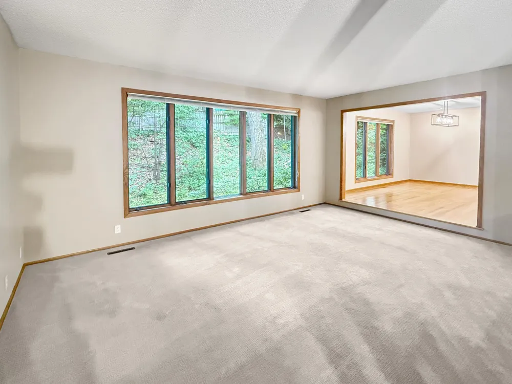 13701 Wood Lane Minnetonka, MN 55305