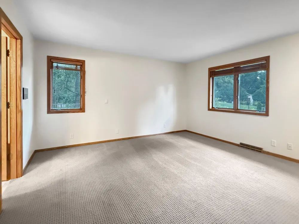 13701 Wood Lane Minnetonka, MN 55305